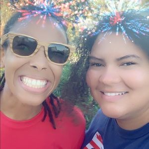 Meet your Posher, Lisa